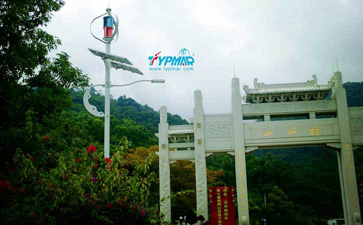 深圳梧桐山風(fēng)光互補(bǔ)路燈